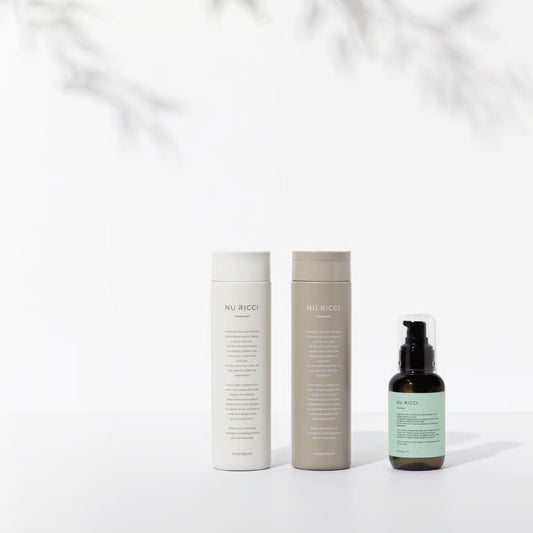 パサつく髪を「軽くてまとまる」質感へ。ベタつかないヘアケアの正解とは？